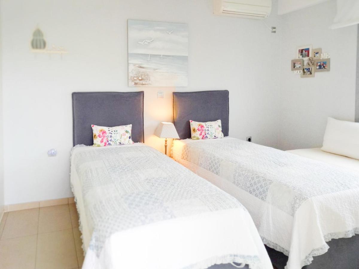 Elegant New Maisonette Near The Sea Aegina 외부 사진